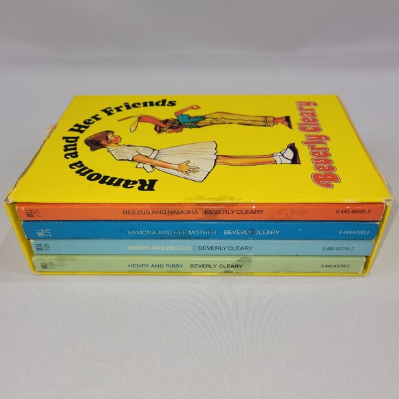 Ramona and her Friends Beverly Cleary 1980s Vintage 4 Softcover Book Set - Picture 2 of 3